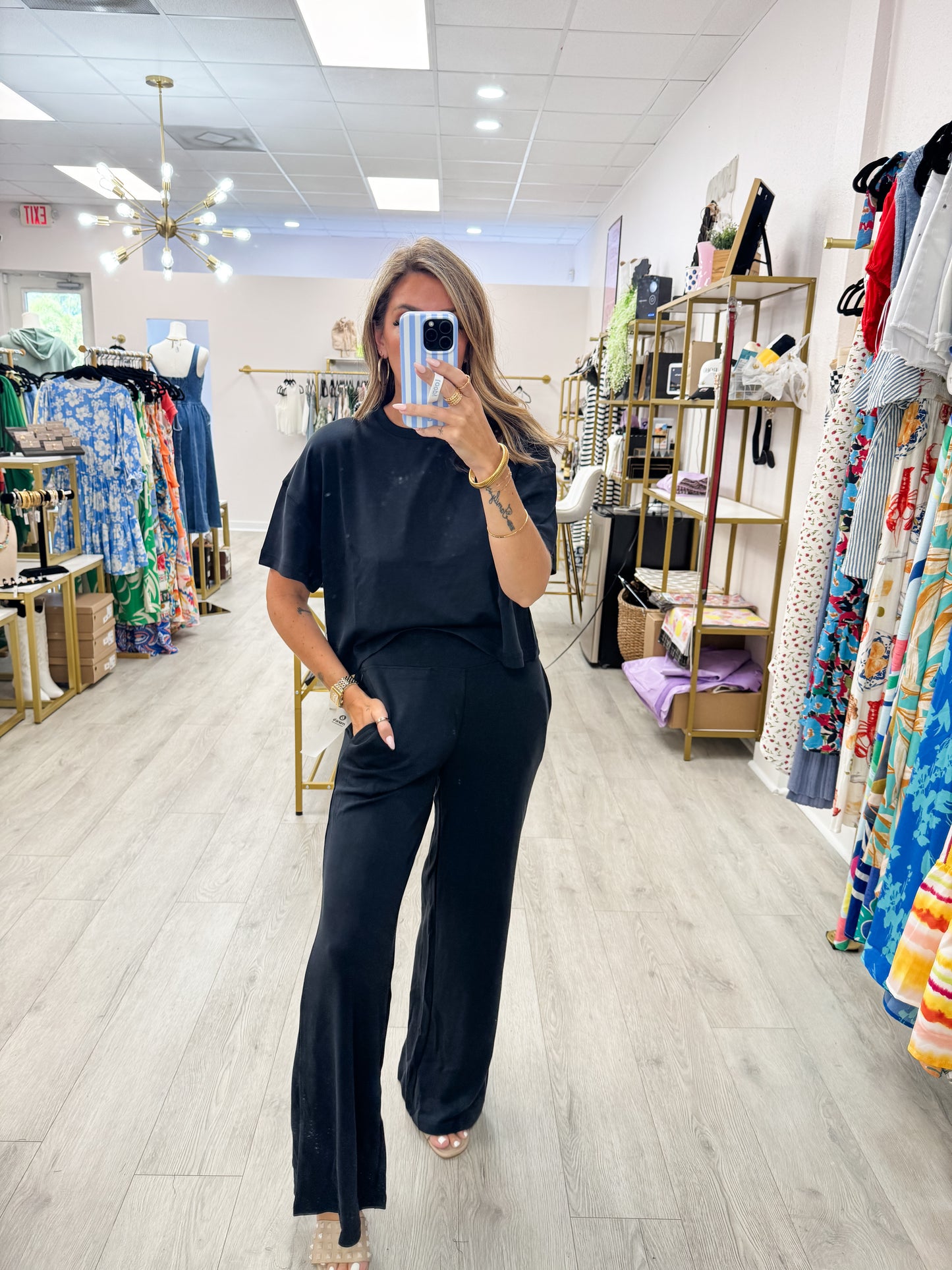Black Laguna Set