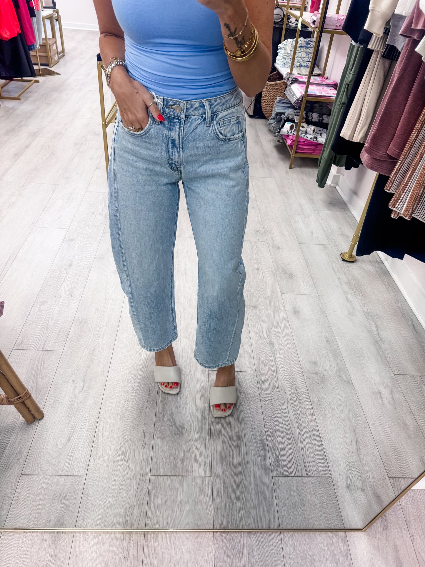 Vervet Godlike Light Wash Seam Detail Barrel Jeans