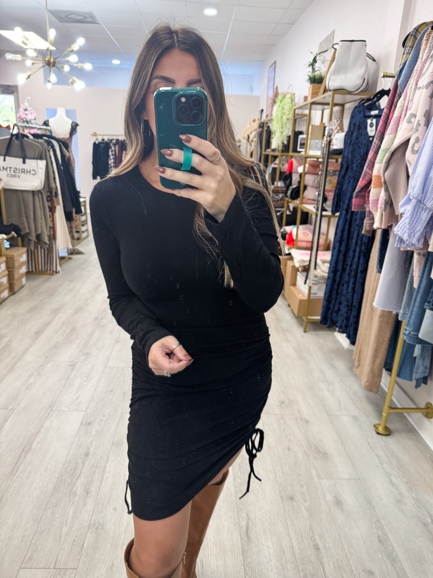 Long Sleeve Stretched Knit Dress