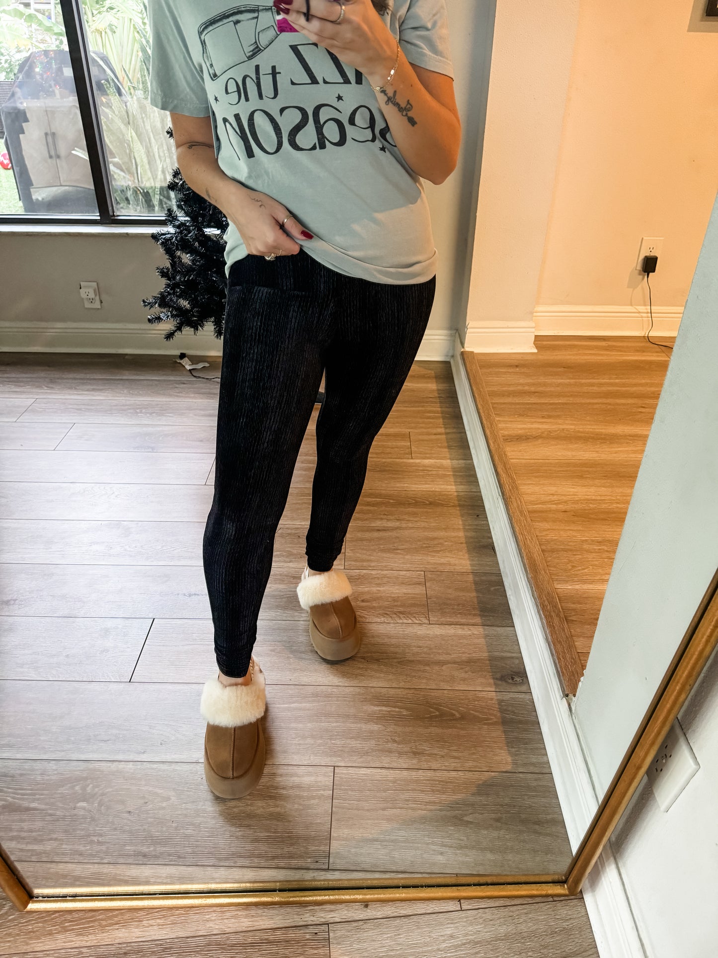 The Textured Velvet Leggings