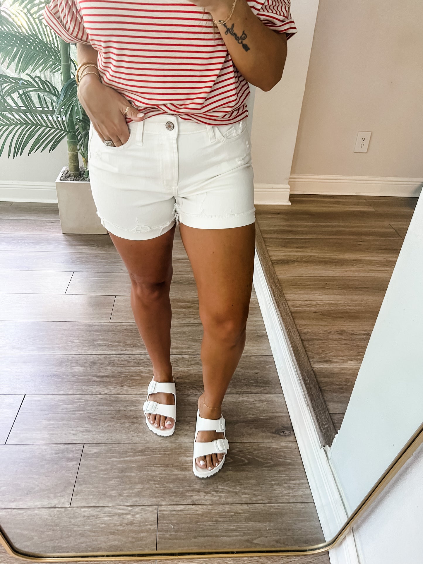 The White Denim Shorts