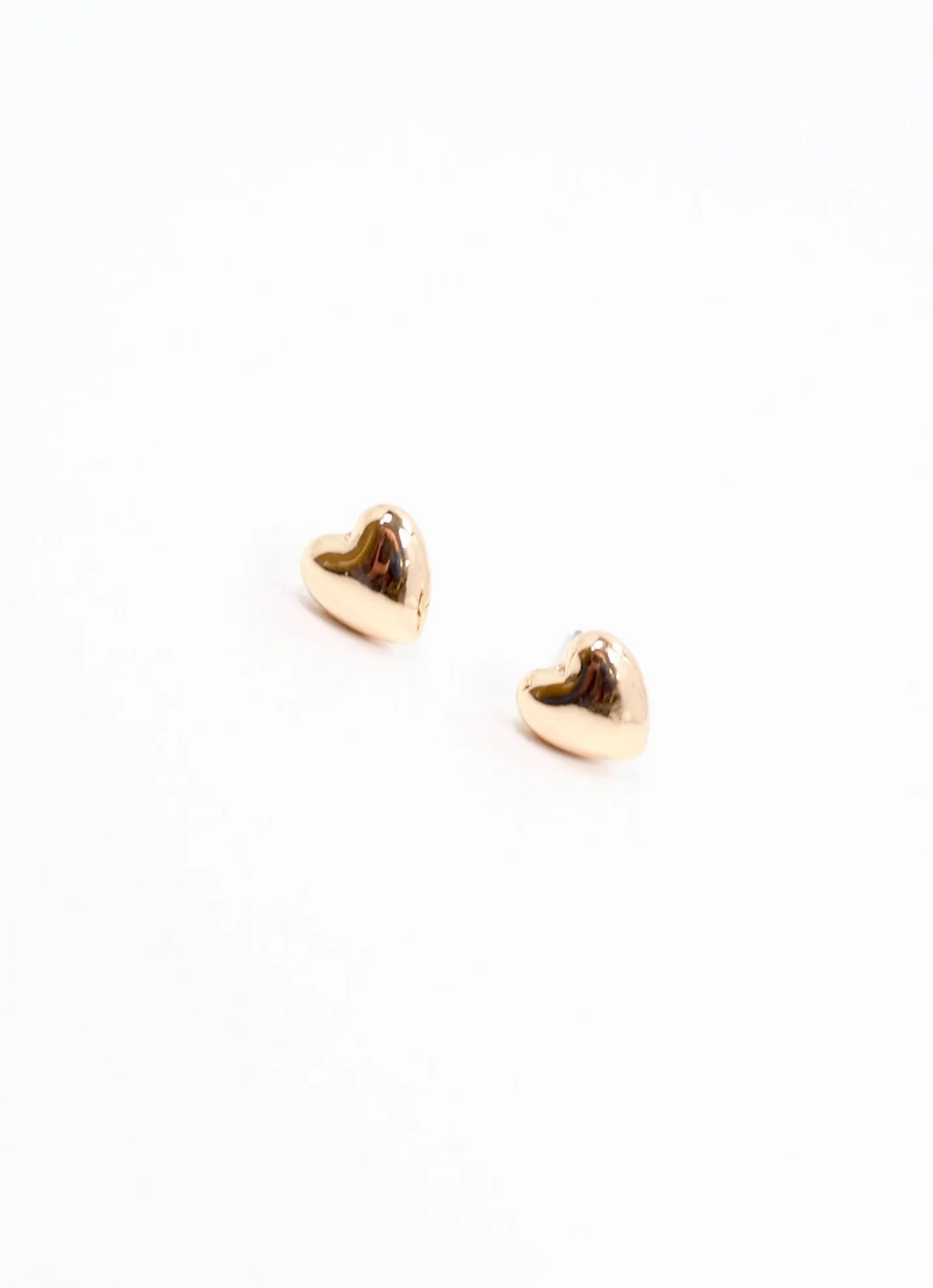 Omar Stud Heart Earring