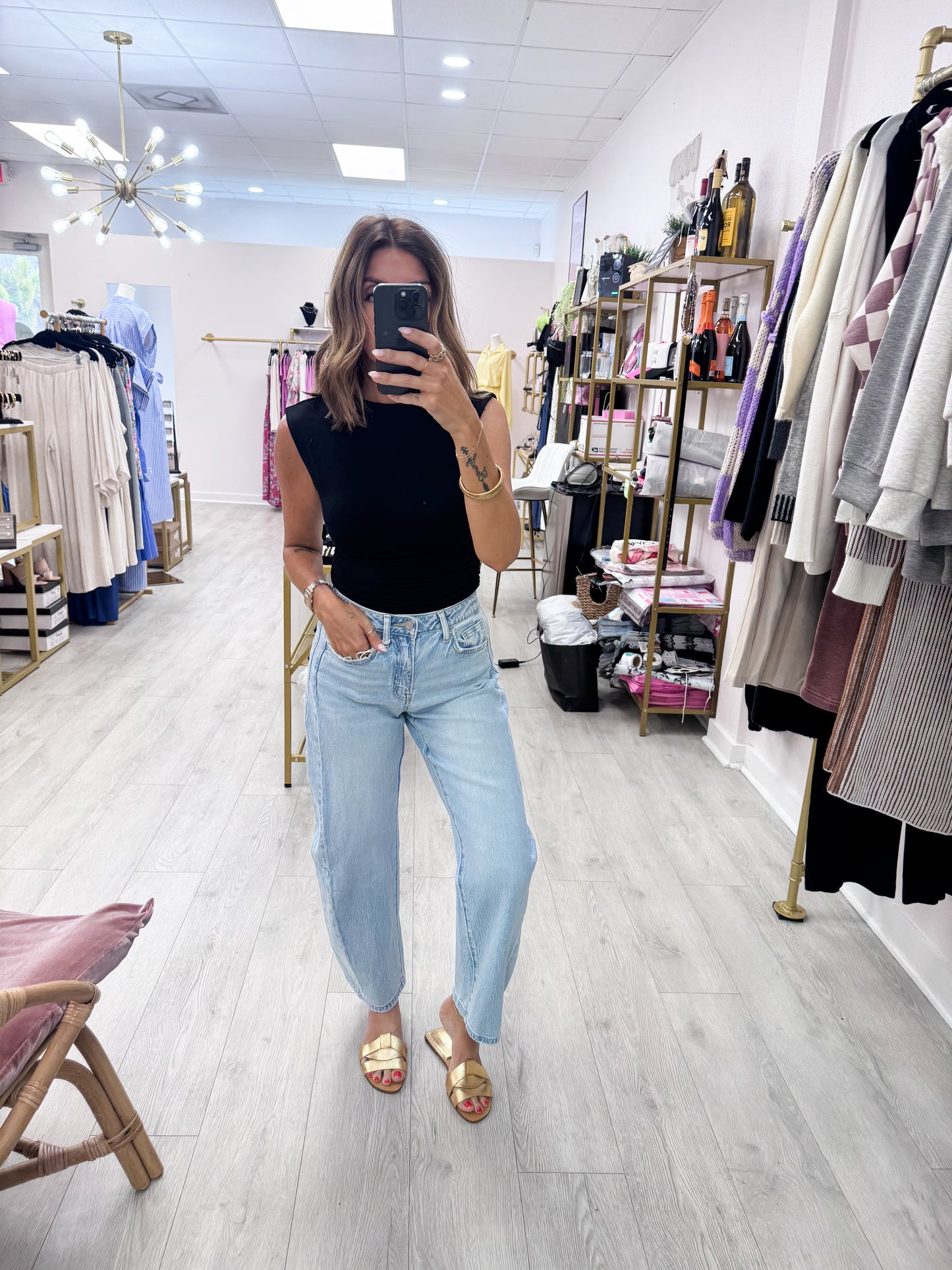 Black Sleeveless Crew Neck Top