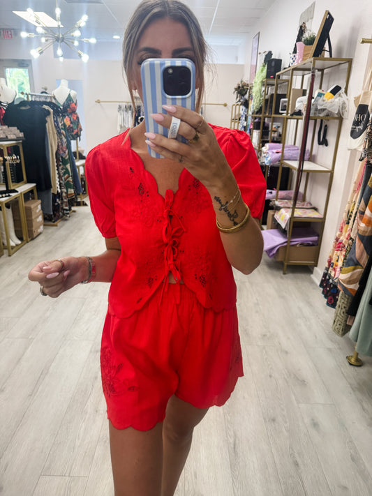 Eyelet Scallop Set