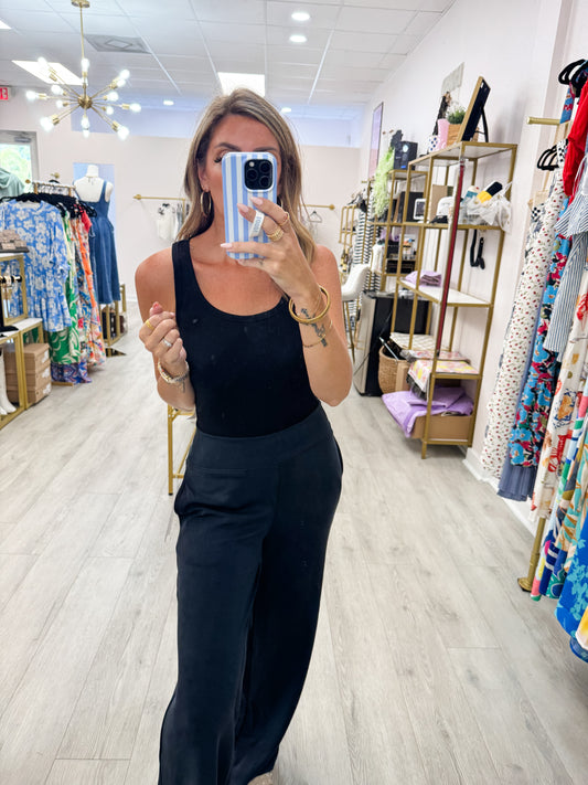 Black Slim Fit Scoop Neck Tank Top