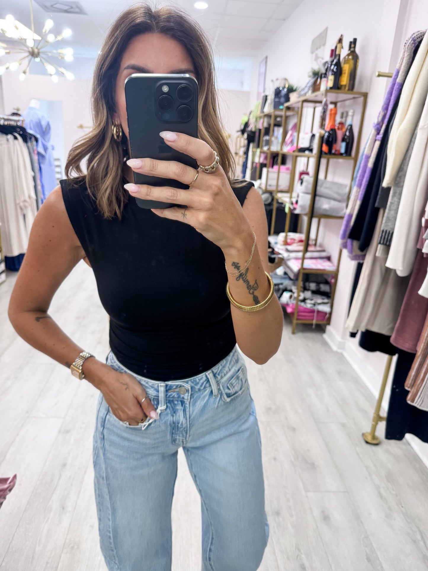 Black Sleeveless Crew Neck Top