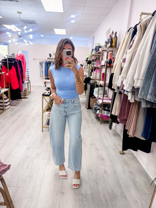 Vervet Godlike Light Wash Seam Detail Barrel Jeans